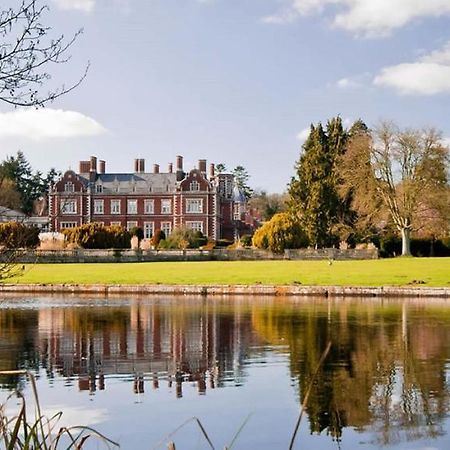 Lynford Hall Hotel Mundford Eksteriør billede