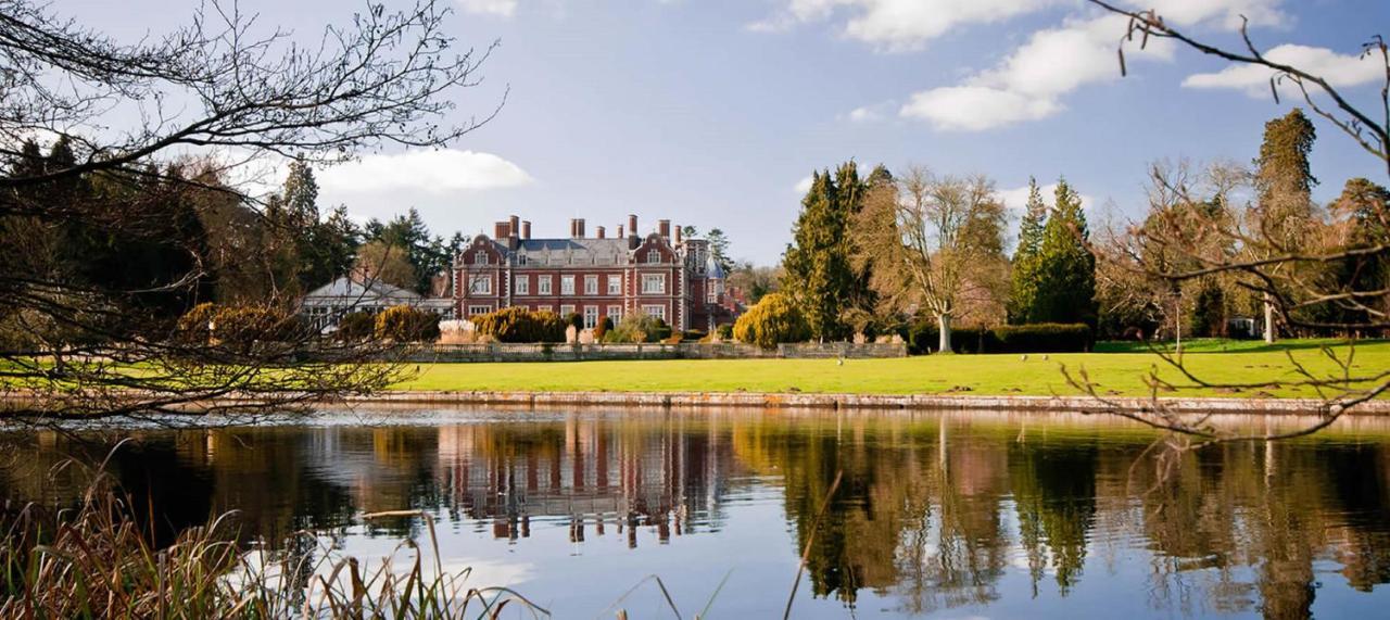 Lynford Hall Hotel Mundford Eksteriør billede