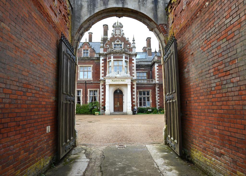 Lynford Hall Hotel Mundford Eksteriør billede