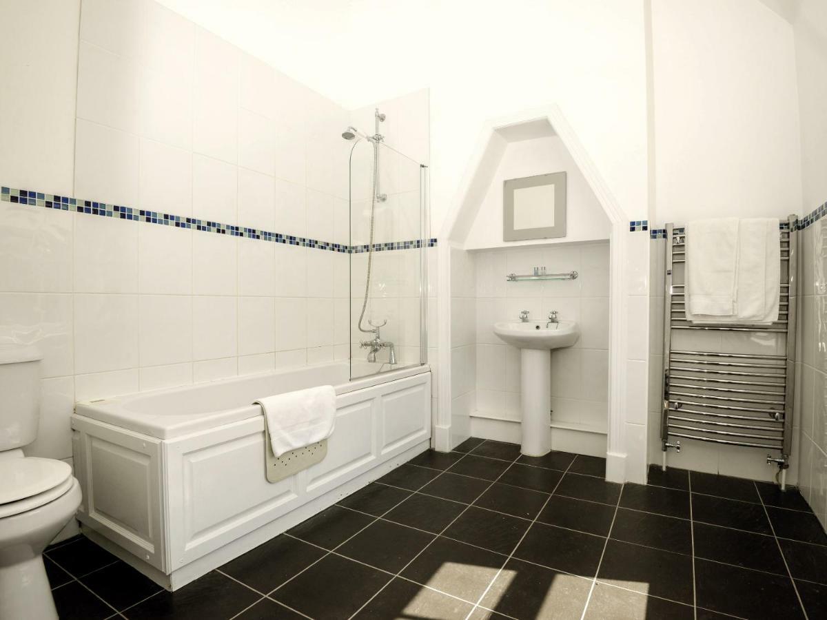 Lynford Hall Hotel Mundford Værelse billede